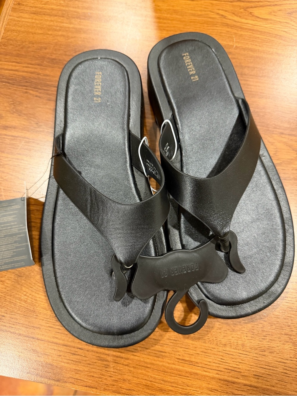 Forever 21 Women's Black Low Platform Sandals